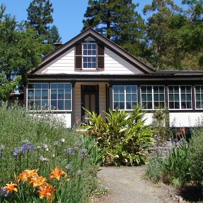 The Cottage, Beauty Ranch and Museum Private Group Tour